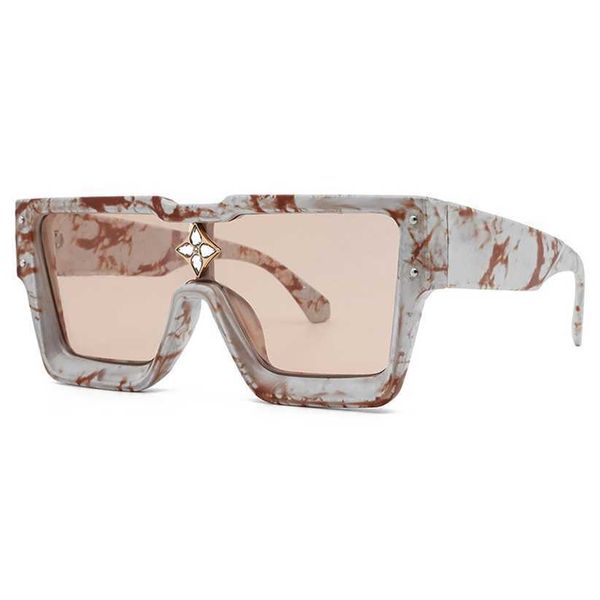 sunglasses 2023 new new fashion sunglasses men's and women's square rhinestone net red women's advanced sense, White;black
sunglasses 2023 new new fashion sunglasses men's and women's square rhinestone net red women's advanced sense, White;black