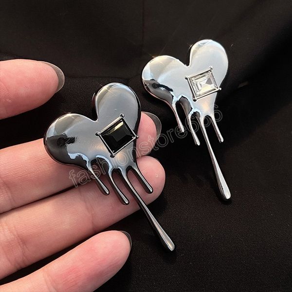 lava love brooch heart-shaped suit pin collar accessories for women fashion design crystal rhinestone brooches pin party jewelry, Gray
lava love brooch heart-shaped suit pin collar accessories for women fashion design crystal rhinestone brooches pin party jewelry, Gray