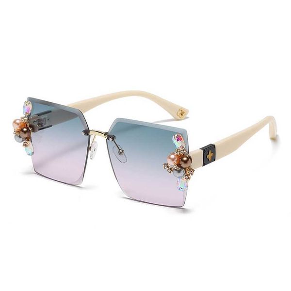 sunglasses 2023 new pearl women's sunscreen plain face thin irregular frame high sense ins sunglasses, White;black
sunglasses 2023 new pearl women's sunscreen plain face thin irregular frame high sense ins sunglasses, White;black