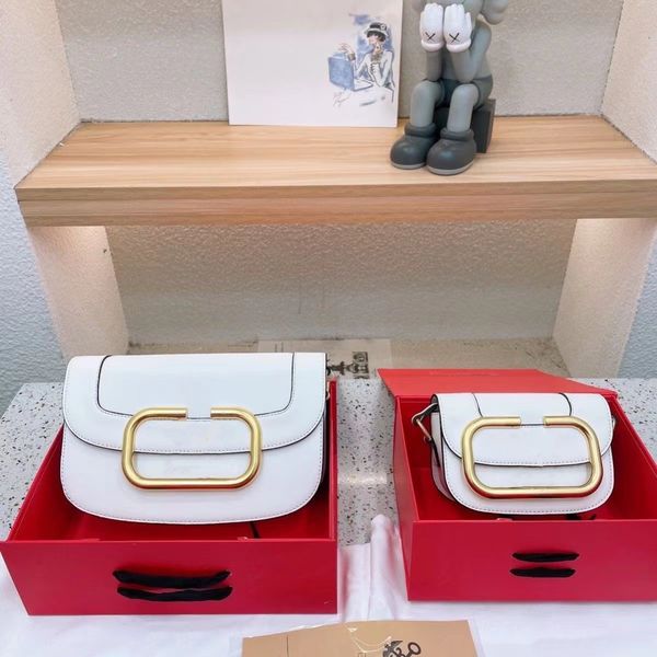high-quality leather one shoulder bags handbag fashion design semi-round saddles crossbody bag luxury all-in-one portable oblique tote satch
high-quality leather one shoulder bags handbag fashion design semi-round saddles crossbody bag luxury all-in-one portable oblique tote satch