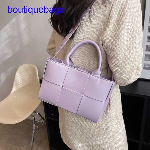 luxury bottegss venetss arco evening bags online store 2023 new woven bag large capacity women's tote fashion cherry blossom powde with
luxury bottegss venetss arco evening bags online store 2023 new woven bag large capacity women's tote fashion cherry blossom powde with