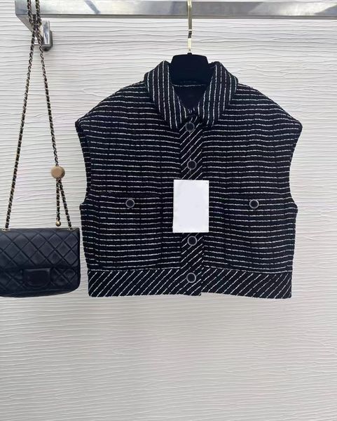chan new 2023 spring women's brand jacket ootd fashion high-end spring classic cccc logo tweed coat leisure summer coats short coat car, Black;brown
chan new 2023 spring women's brand jacket ootd fashion high-end spring classic cccc logo tweed coat leisure summer coats short coat car, Black;brown