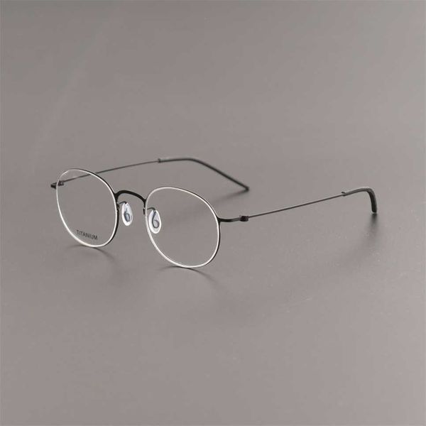 sunglasses 2023 new glasses without screws the same ultra-light pure titanium frame can be equipped with myopia anti-blue lens 5504, White;black
sunglasses 2023 new glasses without screws the same ultra-light pure titanium frame can be equipped with myopia anti-blue lens 5504, White;black