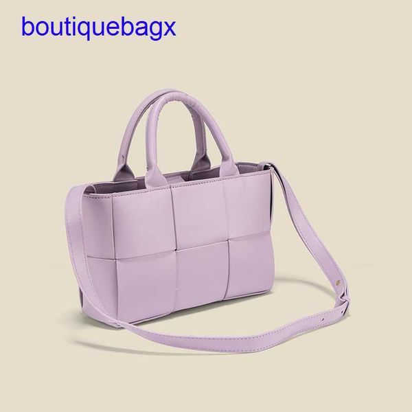luxury bottegss venetss arco evening bags online store 2023 spring and summer new knitted commuter tote versatile lar with logo rl88
luxury bottegss venetss arco evening bags online store 2023 spring and summer new knitted commuter tote versatile lar with logo rl88