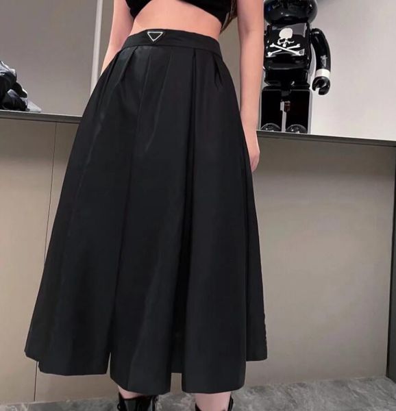 2023 designer womens dress fashion casual dresses summer super large skirt show thin pants party skirts black size s-l, Black;gray
2023 designer womens dress fashion casual dresses summer super large skirt show thin pants party skirts black size s-l, Black;gray