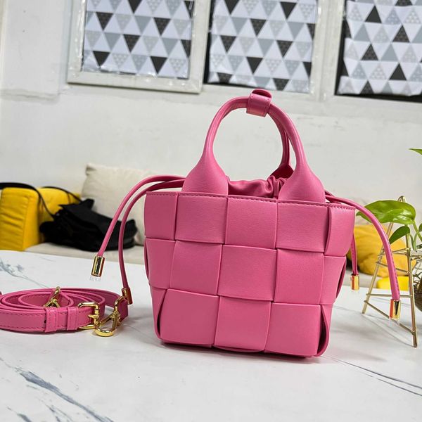 designer bag b botacet vnenat 2023 designer designer bag bags bag leather women purse bottven shoulder single women's woven cowhide new
designer bag b botacet vnenat 2023 designer designer bag bags bag leather women purse bottven shoulder single women's woven cowhide new