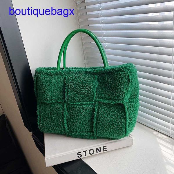 luxury bottegss venetss arco evening bags online store 2023 winter south korea east gate lamb green woven tote handheld fashion pe with logo
luxury bottegss venetss arco evening bags online store 2023 winter south korea east gate lamb green woven tote handheld fashion pe with logo