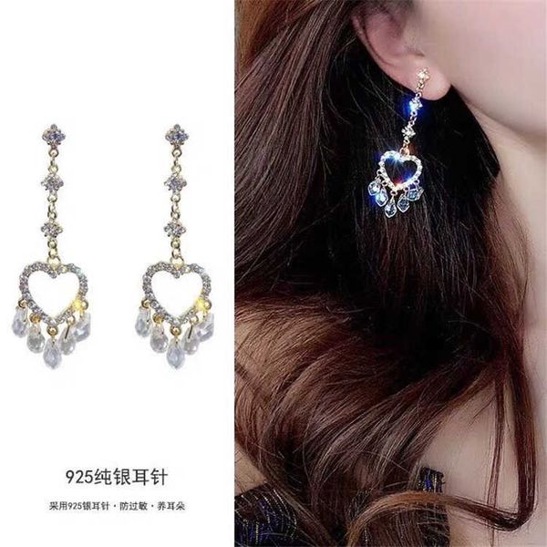 dangle chandelier online celebrity earrings needle temperament korea retro baroque rhinestone love pendant long earrings women g230313, Silver
dangle chandelier online celebrity earrings needle temperament korea retro baroque rhinestone love pendant long earrings women g230313, Silver