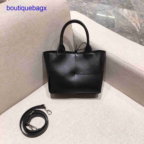 luxury bottegss venetss arco evening bags online store large 2023 bag autumn and winter new woven tote women's cowhide simple vers with
luxury bottegss venetss arco evening bags online store large 2023 bag autumn and winter new woven tote women's cowhide simple vers with