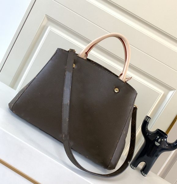 chain bags a5 totes shouluder fashion womens totes bags trend color matching design fashion ladies handbag purse large capacity casual lady
chain bags a5 totes shouluder fashion womens totes bags trend color matching design fashion ladies handbag purse large capacity casual lady