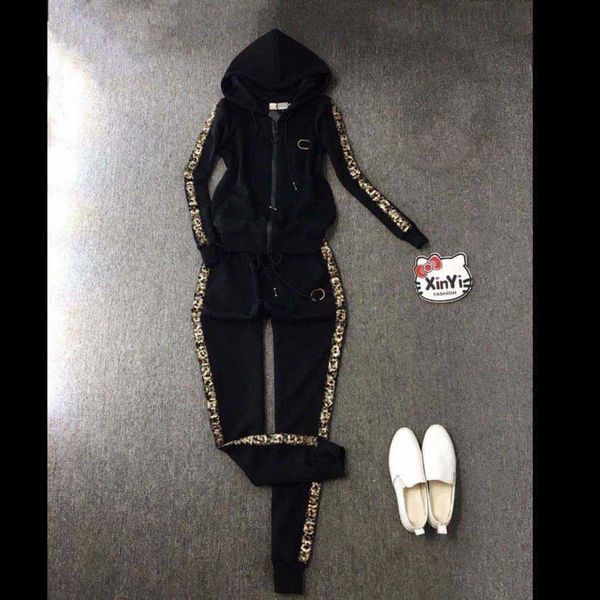 23ss designer brand tracksuit spring autumn new korean fashion actually hooded coat pants sports suit high end foreign trade womens wear wom, Gray
23ss designer brand tracksuit spring autumn new korean fashion actually hooded coat pants sports suit high end foreign trade womens wear wom, Gray