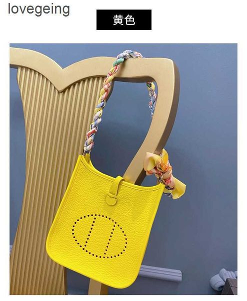designer bag 2023 evelynbag lychee bags tote hollow bucket head layer cow grain women's one shoulder cross body 18cm nu6c with 7rbv
designer bag 2023 evelynbag lychee bags tote hollow bucket head layer cow grain women's one shoulder cross body 18cm nu6c with 7rbv