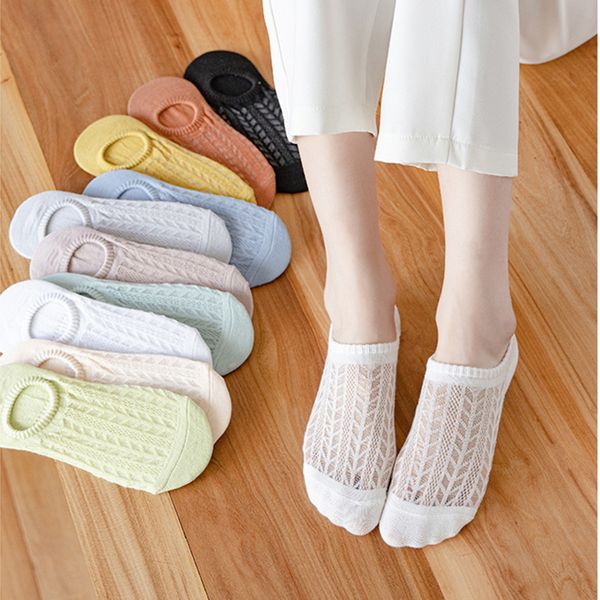 summer socks for women thin breathable solid color low cylinder non-slip colorful ankle length elastic socks that wicks sweat, Black;white
summer socks for women thin breathable solid color low cylinder non-slip colorful ankle length elastic socks that wicks sweat, Black;white