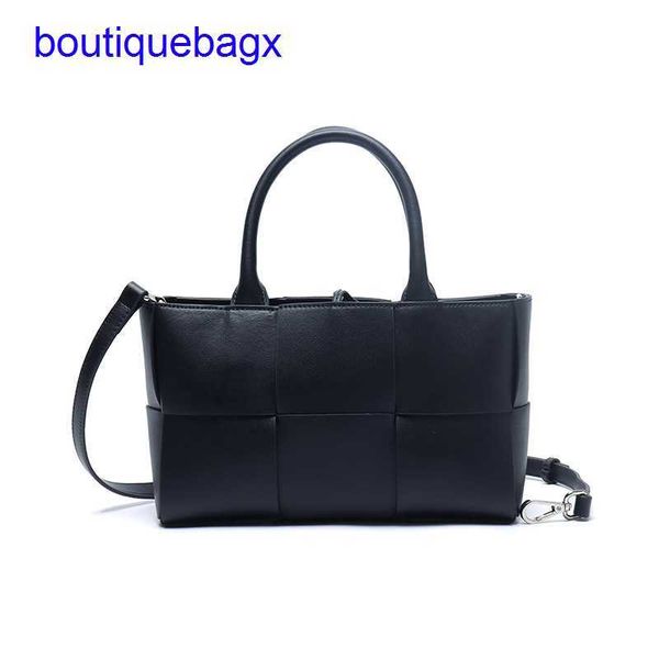 luxury bottegss venetss arco evening bags online store hye winter new song autumn kyo same and leather woven tote bag shopping sin with logo
luxury bottegss venetss arco evening bags online store hye winter new song autumn kyo same and leather woven tote bag shopping sin with logo