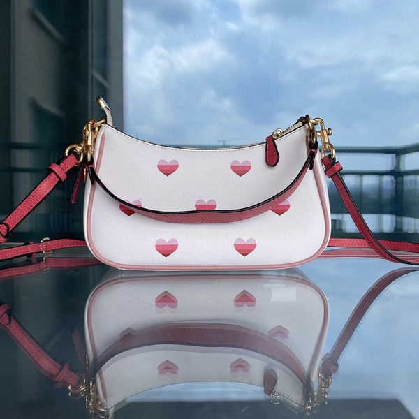 shoulder bags designer handbag women mini tote leather underarm crossbody bag fashion luxurys handbags purse lady heart bag 230207
shoulder bags designer handbag women mini tote leather underarm crossbody bag fashion luxurys handbags purse lady heart bag 230207