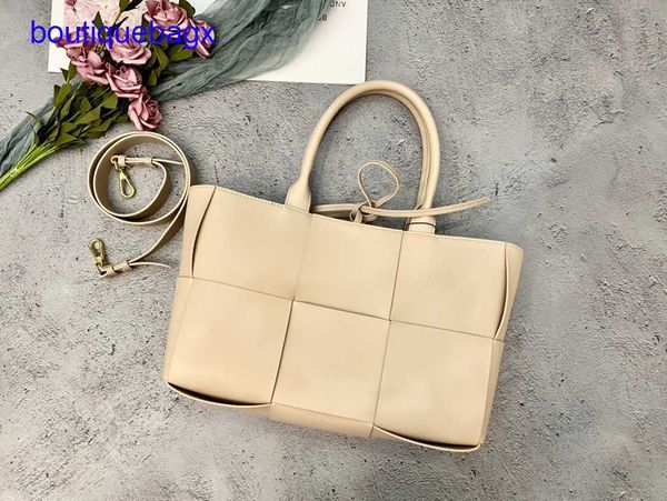 original edition luxury bottegss venetss arco evening bags online store divani woven tote bag single-shoulder women's handbag larg with
original edition luxury bottegss venetss arco evening bags online store divani woven tote bag single-shoulder women's handbag larg with