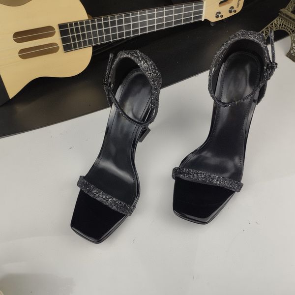designer women slipper red sandals high heels dress shoe 2023 luxury black patent shoe leather nuede fashion lady sandals wedding party offi
designer women slipper red sandals high heels dress shoe 2023 luxury black patent shoe leather nuede fashion lady sandals wedding party offi