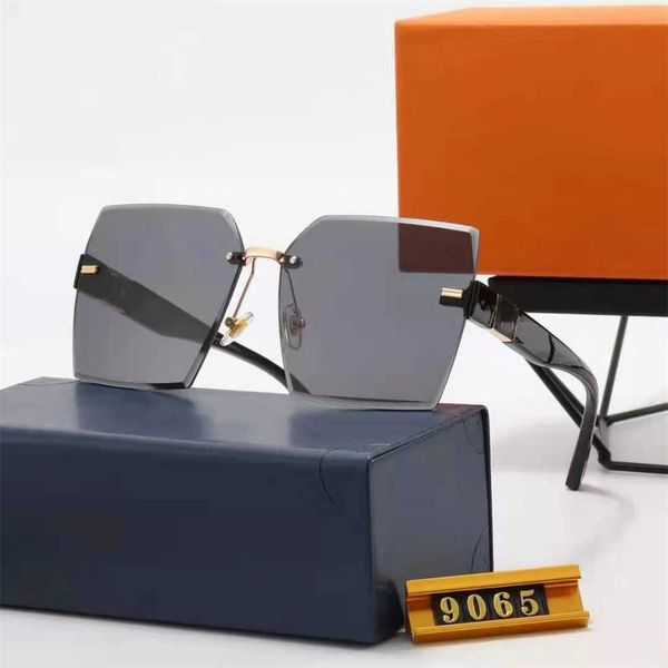 sunglasses 2023 new overseas women's street travel fashion glasses 9065, White;black
sunglasses 2023 new overseas women's street travel fashion glasses 9065, White;black