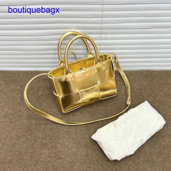 luxury bottegss venetss arco evening bags online store 2023 fashion cowhide women's leather woven portable basket mini tote should with
luxury bottegss venetss arco evening bags online store 2023 fashion cowhide women's leather woven portable basket mini tote should with