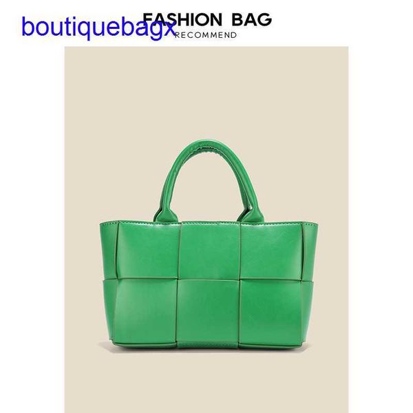 luxury bottegss venetss arco evening bags online store spring and summer new knitted commuter tote 2023 versatile lar with logo rknk
luxury bottegss venetss arco evening bags online store spring and summer new knitted commuter tote 2023 versatile lar with logo rknk