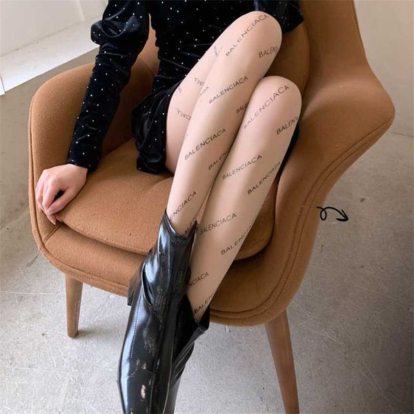 bare-leg anti-hook silk fake flesh cut stockings paris letter fashion brand black b, Black;white
bare-leg anti-hook silk fake flesh cut stockings paris letter fashion brand black b, Black;white