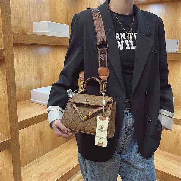 handbag 2023 fashion women's bag leather quality handbag small women's red large capacity shoulder messenger bag
handbag 2023 fashion women's bag leather quality handbag small women's red large capacity shoulder messenger bag