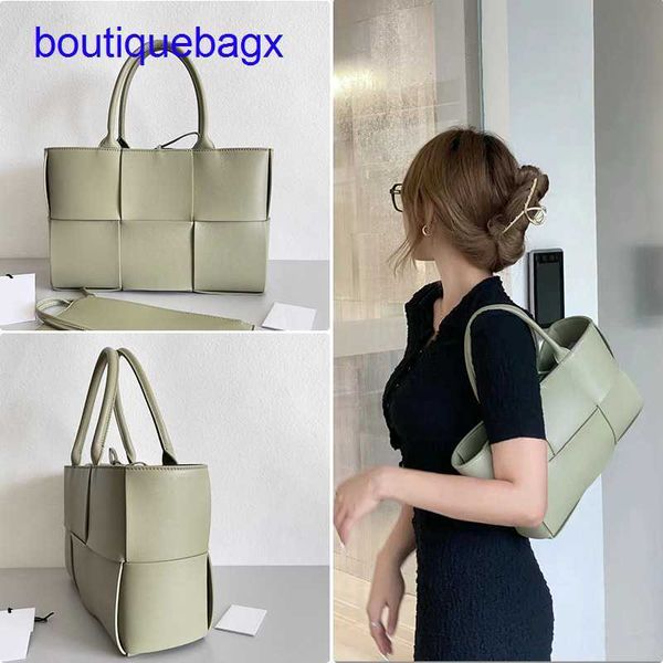 original edition luxury bottegss venetss arco evening bags online store woven bag high-end arco tote home large v shopping bucket with logo
original edition luxury bottegss venetss arco evening bags online store woven bag high-end arco tote home large v shopping bucket with logo