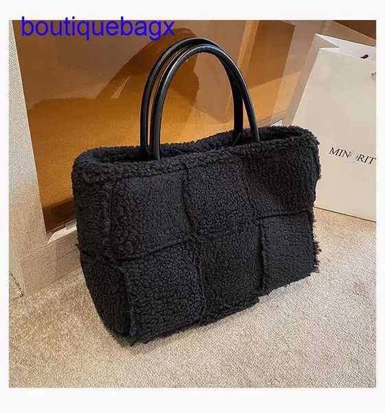 luxury bottegss venetss arco evening bags online store south korea dongdaemun new type plush woven large capacity versatile lamb h with logo
luxury bottegss venetss arco evening bags online store south korea dongdaemun new type plush woven large capacity versatile lamb h with logo