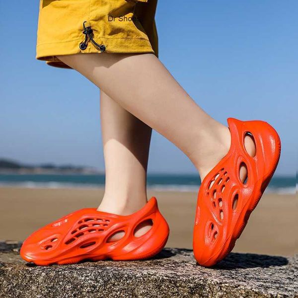 slippers putian coconut hole shoes summer new eva sandals men and women wear breathable fashion light beach shoes t230211, Black
slippers putian coconut hole shoes summer new eva sandals men and women wear breathable fashion light beach shoes t230211, Black