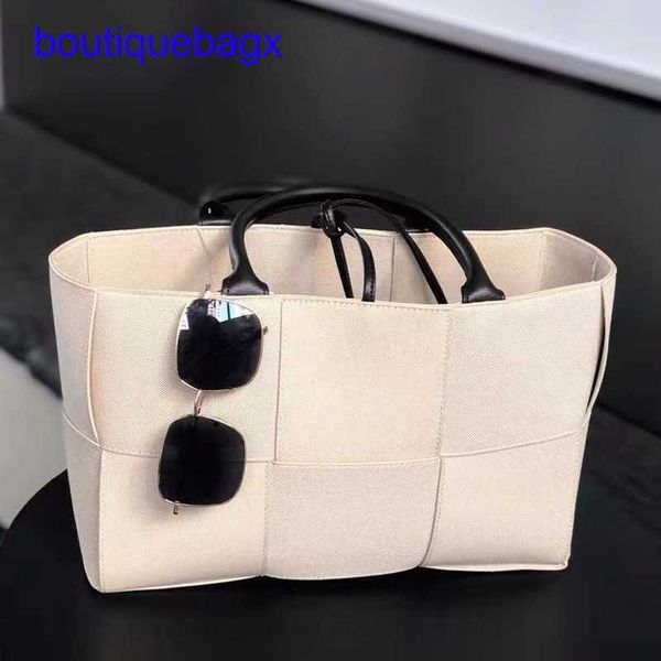 luxury bottegss venetss arco evening bags online store korea dongdaemun new tote bag large female capacity tote bag versatile wove with logo
luxury bottegss venetss arco evening bags online store korea dongdaemun new tote bag large female capacity tote bag versatile wove with logo
