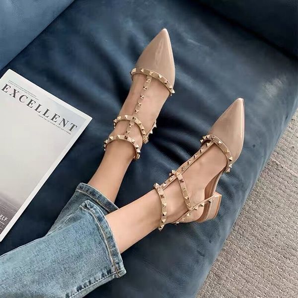 sandals rivet high heel's summer fashion allmatch one word buckle thick heel liu ding baotou fairy sandals 230313, Black
sandals rivet high heel's summer fashion allmatch one word buckle thick heel liu ding baotou fairy sandals 230313, Black