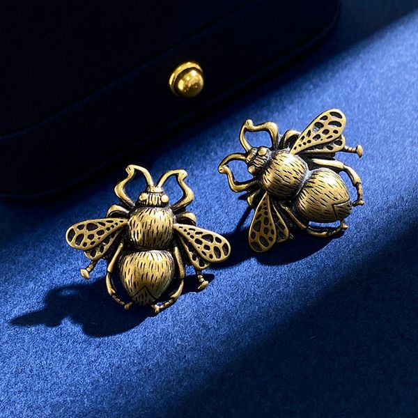 stud vintage gold plated rhinestone vintage bee earrings jewelries letter wedding gift factory wholesale with dust bag, Golden;silver
stud vintage gold plated rhinestone vintage bee earrings jewelries letter wedding gift factory wholesale with dust bag, Golden;silver