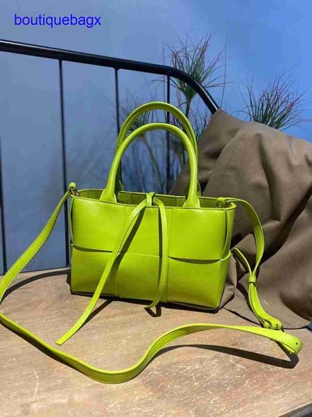 luxury bottegss venetss arco evening bags online store large bag hand 2023 new woven fashion small capacity tote bag leather textu with logo
luxury bottegss venetss arco evening bags online store large bag hand 2023 new woven fashion small capacity tote bag leather textu with logo