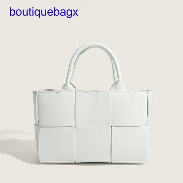 luxury bottegss venetss arco evening bags online store tote small fashion trend large capacity woven 2023 new texture versatile ha with logo
luxury bottegss venetss arco evening bags online store tote small fashion trend large capacity woven 2023 new texture versatile ha with logo