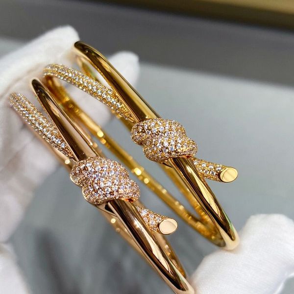 bangle european rose gold rope knot bracelet womens highend fashion luxury brand highquality jewelry party gift 230313, Black
bangle european rose gold rope knot bracelet womens highend fashion luxury brand highquality jewelry party gift 230313, Black