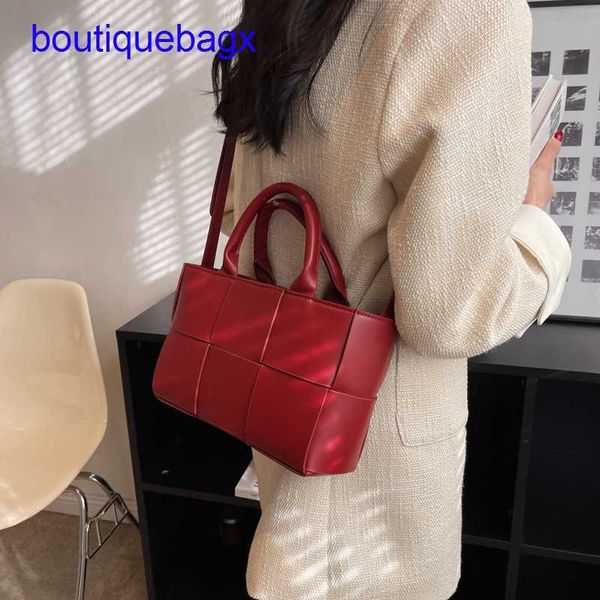luxury bottegss venetss arco evening bags online store popular diy hand-woven small square bag 2023 new two-piece hand women's ver with
luxury bottegss venetss arco evening bags online store popular diy hand-woven small square bag 2023 new two-piece hand women's ver with