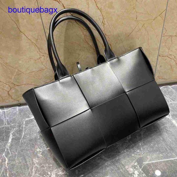 luxury bottegss venetss arco evening bags online store woven autumn 2023 and bag winter new hand high-capacity tote leather textur with logo
luxury bottegss venetss arco evening bags online store woven autumn 2023 and bag winter new hand high-capacity tote leather textur with logo
