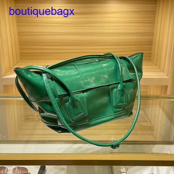 luxury bottegss venetss arco evening bags online store kamans 2023 new fashion green big women's woven oil wax large tote with logo 60i
luxury bottegss venetss arco evening bags online store kamans 2023 new fashion green big women's woven oil wax large tote with logo 60i