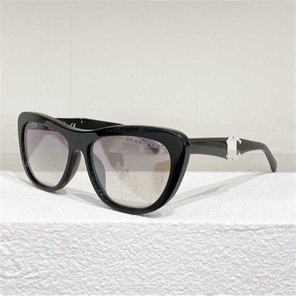 sunglasses 2023 new xiaoxiangjia's fashion box plate and star sunglasses ch9095, White;black
sunglasses 2023 new xiaoxiangjia's fashion box plate and star sunglasses ch9095, White;black