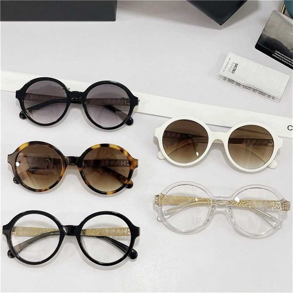 sunglasses 2023 new xiaoxiang's fashion simple round frame covers face and shows thin star sunglasses ch5441, White;black
sunglasses 2023 new xiaoxiang's fashion simple round frame covers face and shows thin star sunglasses ch5441, White;black