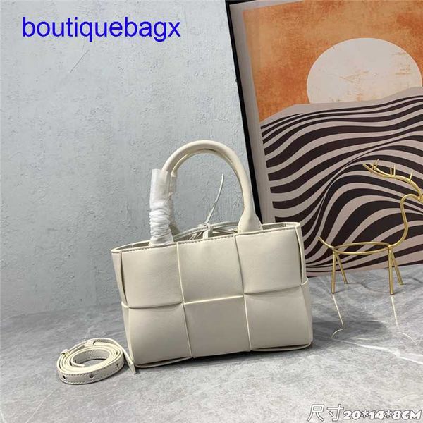 original edition luxury bottegss venetss arco evening bags online store bag new woven tote large capacity for women fashion cowhid with logo
original edition luxury bottegss venetss arco evening bags online store bag new woven tote large capacity for women fashion cowhid with logo