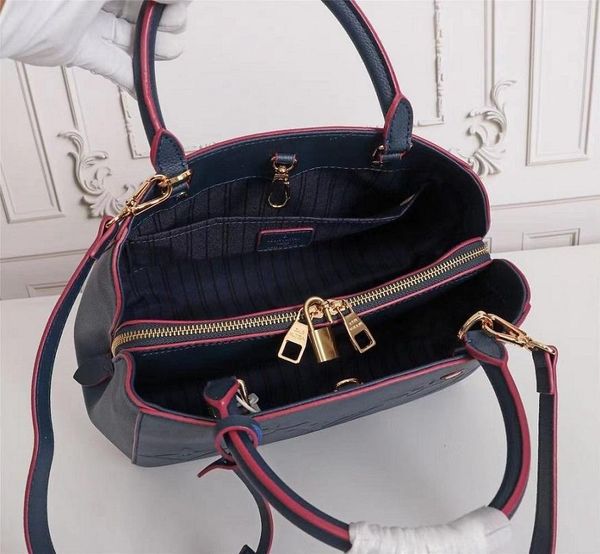 women luxurys designers bag wallet genuine leather handbag womens brand classic style handbags shoulder messenger bags 002
women luxurys designers bag wallet genuine leather handbag womens brand classic style handbags shoulder messenger bags 002