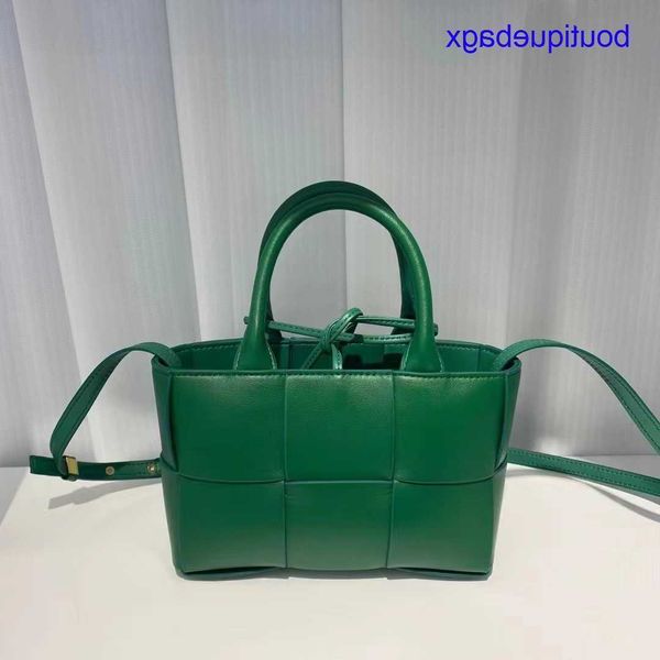 luxury bottegss venetss arco evening bags online store and leather spring 2023 summer mini woven new carrying bag commuting fashio with logo
luxury bottegss venetss arco evening bags online store and leather spring 2023 summer mini woven new carrying bag commuting fashio with logo