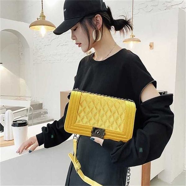 handbag 2023 fashion women's bag leather quality handbag women's shoulder messenger chain gold rhombic square bag
handbag 2023 fashion women's bag leather quality handbag women's shoulder messenger chain gold rhombic square bag