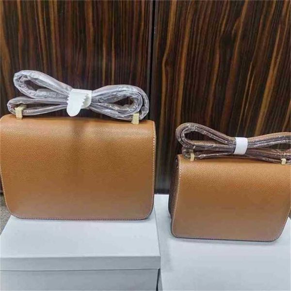 handbag 2023 fashion women's bag leather quality handbag female leather buckle palm print small square bag
handbag 2023 fashion women's bag leather quality handbag female leather buckle palm print small square bag