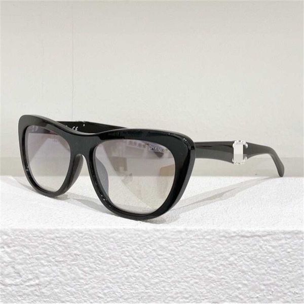 sunglasses 2023 new xiaoxiangjia's fashion box plate and star sunglasses ch9095, White;black
sunglasses 2023 new xiaoxiangjia's fashion box plate and star sunglasses ch9095, White;black