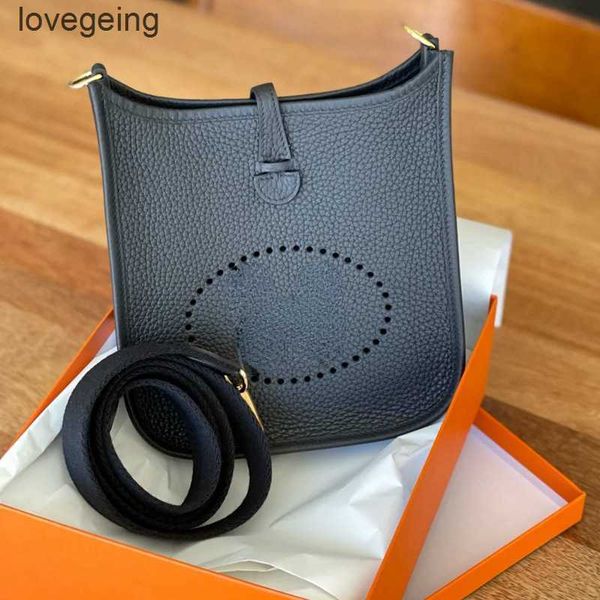 designer bag sewn evelynbag bags 2023 thread h hand tote wax mini cowhide women's togo leisure 18cm cm7w with logo 4spc
designer bag sewn evelynbag bags 2023 thread h hand tote wax mini cowhide women's togo leisure 18cm cm7w with logo 4spc