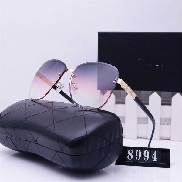 sunglasses 2023 new overseas sunglasses men's and women's street shooting travel fashion glasses 8994, White;black
sunglasses 2023 new overseas sunglasses men's and women's street shooting travel fashion glasses 8994, White;black