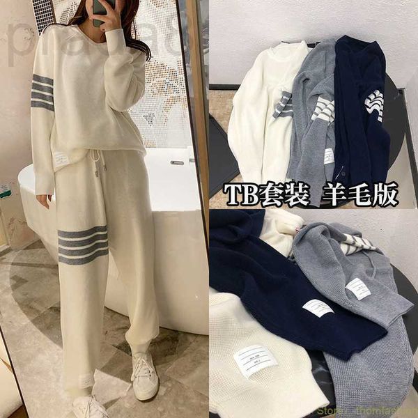 women's sweaters designer excellent brand women wool early spring new lazy windnet red snake pullover pants casual fashion korean sport, White;black
women's sweaters designer excellent brand women wool early spring new lazy windnet red snake pullover pants casual fashion korean sport, White;black