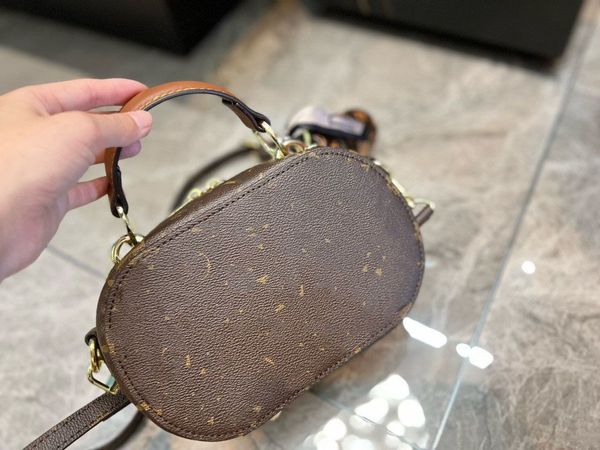 l women boite bag souple luxuries designers monograms lady shoulder bag fashion cosmetic bags handbag chapeau crossbody clutches ellipse poc
l women boite bag souple luxuries designers monograms lady shoulder bag fashion cosmetic bags handbag chapeau crossbody clutches ellipse poc